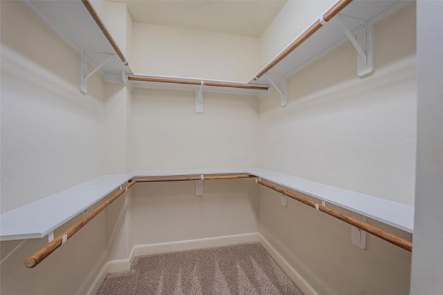 1019 Ginger Glade Lane, Pinehurst, TX 77362