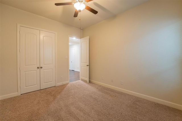 1019 Ginger Glade Lane, Pinehurst, TX 77362