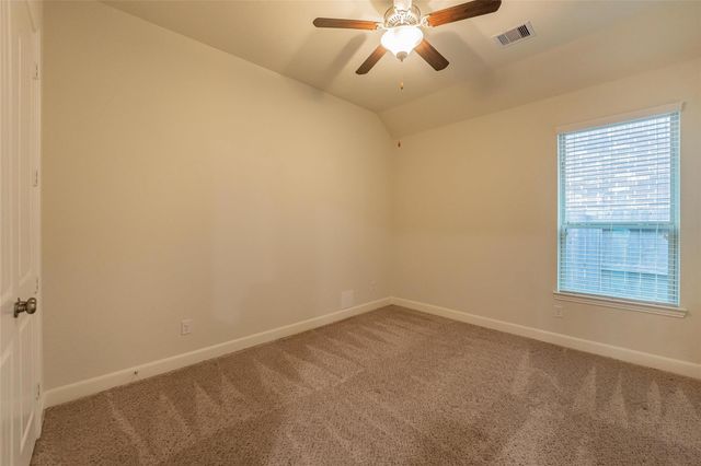 1019 Ginger Glade Lane, Pinehurst, TX 77362