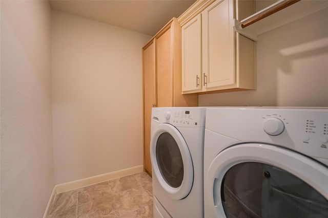 1019 Ginger Glade Lane, Pinehurst, TX 77362