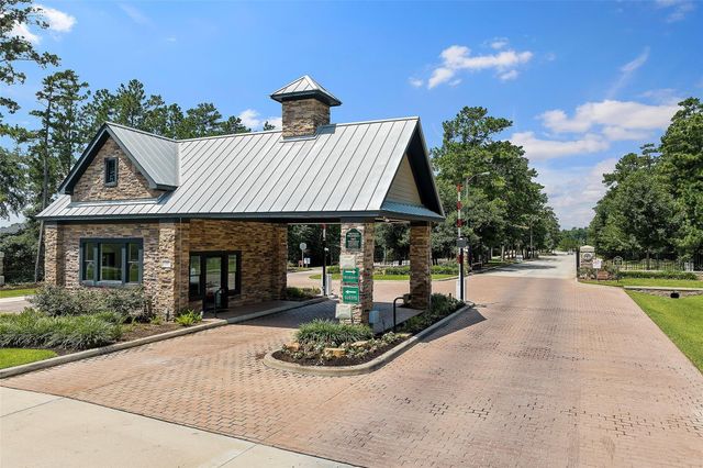 1019 Ginger Glade Lane, Pinehurst, TX 77362