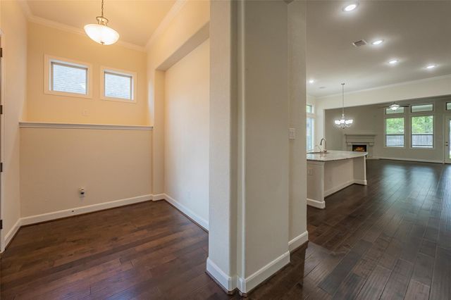 1019 Ginger Glade Lane, Pinehurst, TX 77362