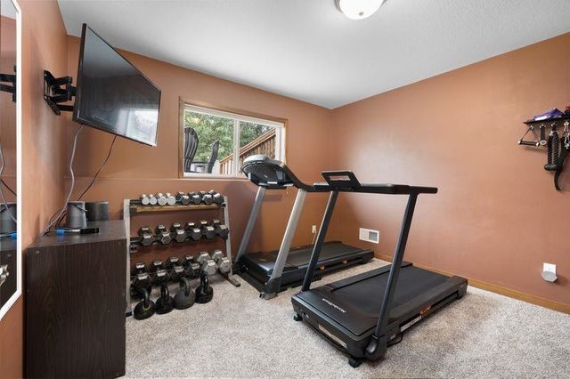 2621 17TH ST NW, Minot, ND 58703