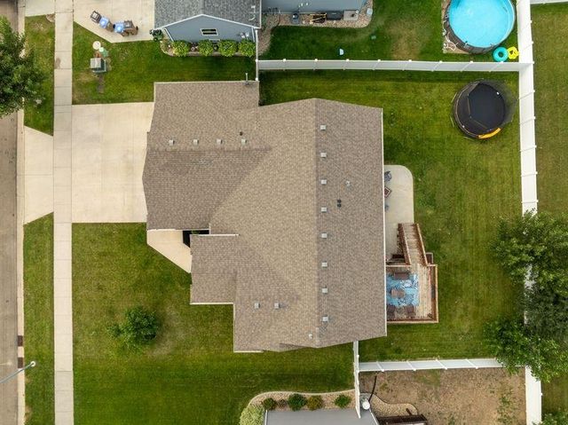 2621 17TH ST NW, Minot, ND 58703