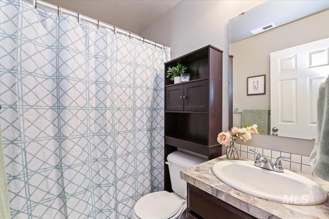 1790 SW Levant Way, Mountain Home, ID 83647