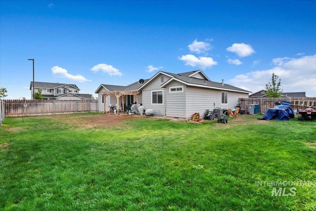 1790 SW Levant Way, Mountain Home, ID 83647