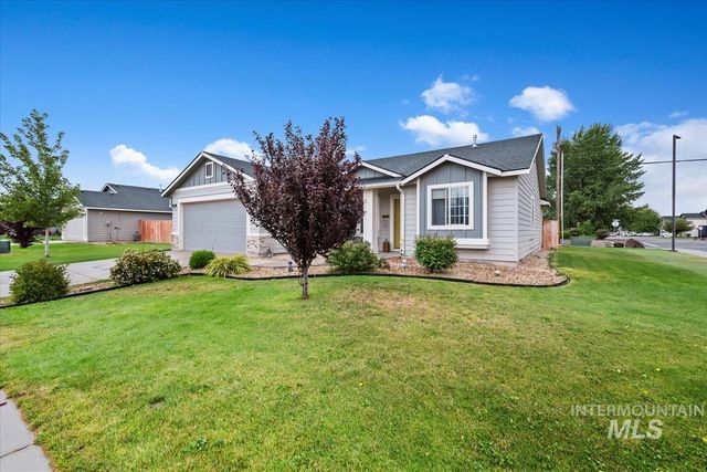 1790 SW Levant Way, Mountain Home, ID 83647