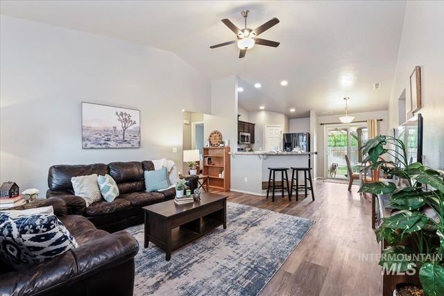 1790 SW Levant Way, Mountain Home, ID 83647
