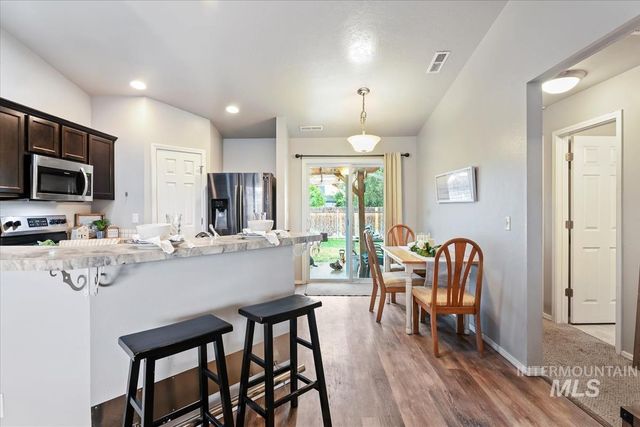 1790 SW Levant Way, Mountain Home, ID 83647