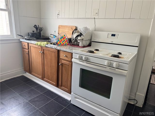 28 Shoreham Parkway, Buffalo, NY 14216