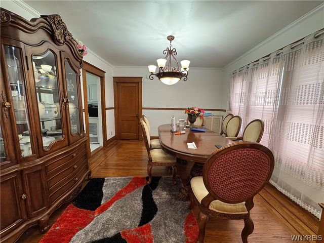 28 Shoreham Parkway, Buffalo, NY 14216