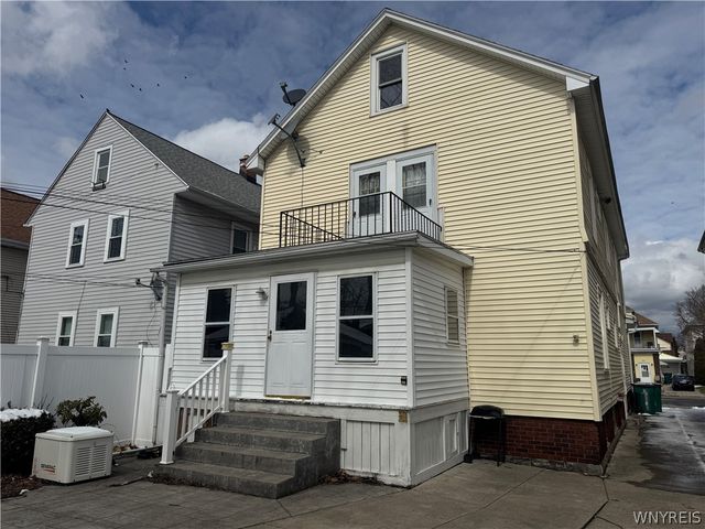 28 Shoreham Parkway, Buffalo, NY 14216