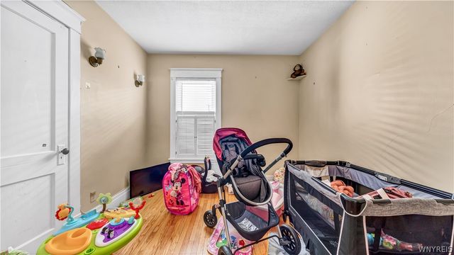 28 Shoreham Parkway, Buffalo, NY 14216