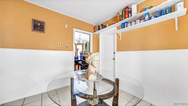 28 Shoreham Parkway, Buffalo, NY 14216