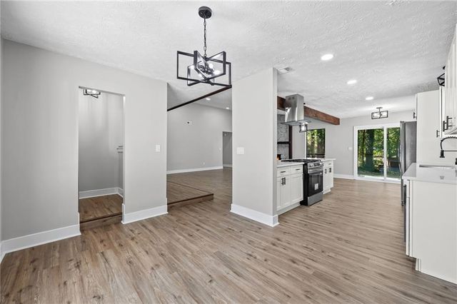 255 Avalon Way, Riverdale, GA 30274