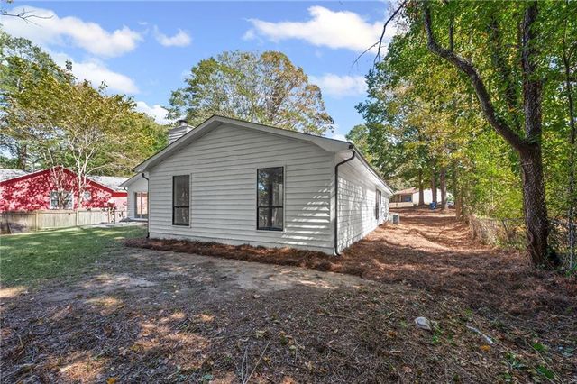 255 Avalon Way, Riverdale, GA 30274