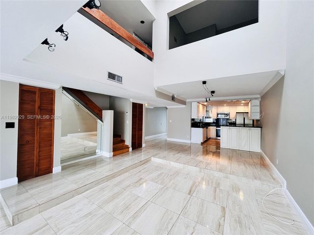 253 Poinciana Dr 603, Sunny Isles Beach, FL 33160