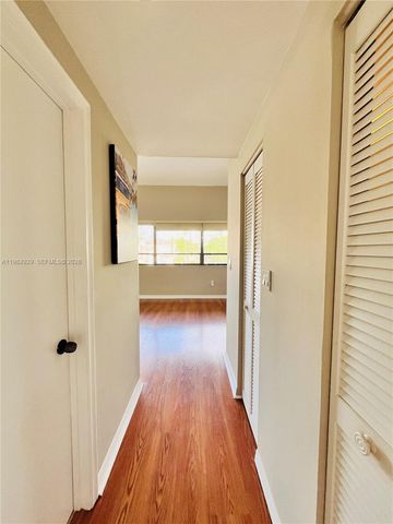 253 Poinciana Dr 603, Sunny Isles Beach, FL 33160