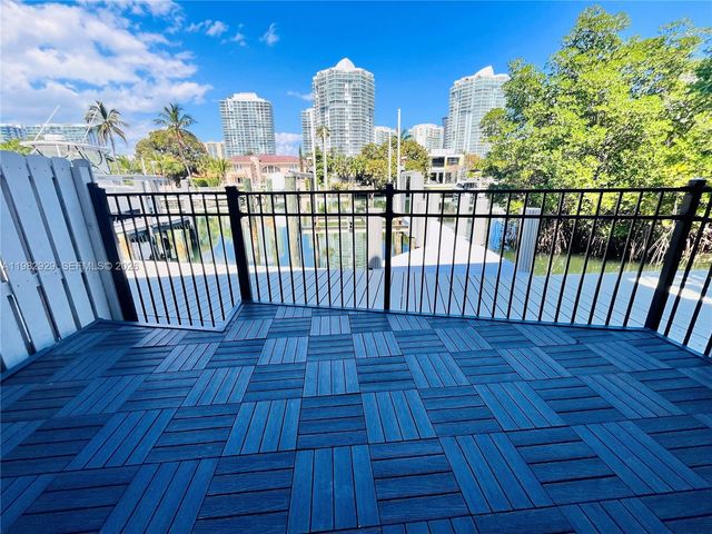 253 Poinciana Dr 603, Sunny Isles Beach, FL 33160