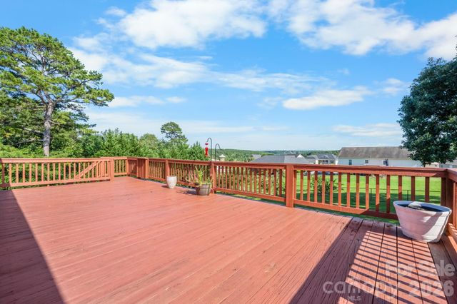 5395 Stonegate Farm Drive, Granite Falls, NC 28630