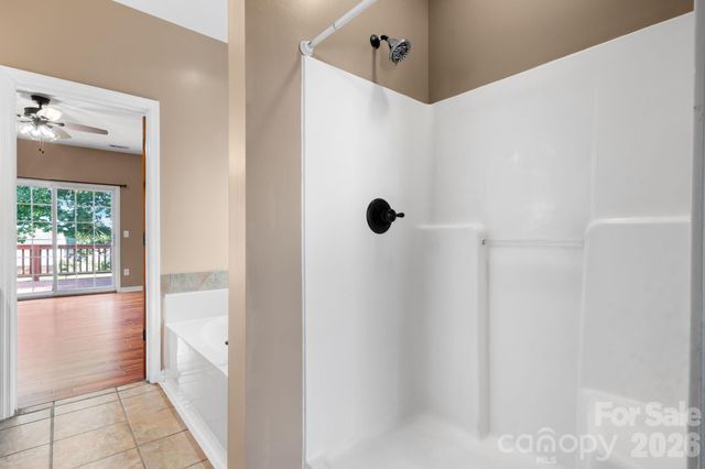 5395 Stonegate Farm Drive, Granite Falls, NC 28630