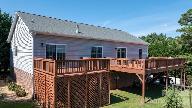 5395 Stonegate Farm Drive, Granite Falls, NC 28630
