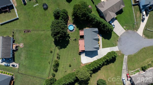 5395 Stonegate Farm Drive, Granite Falls, NC 28630