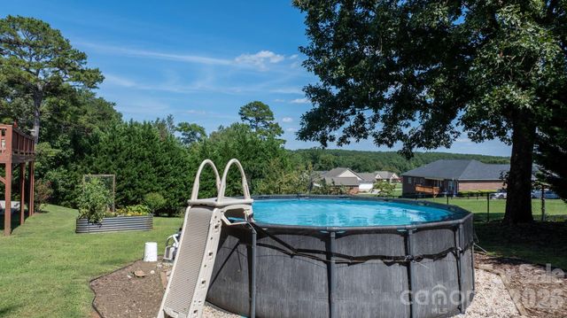 5395 Stonegate Farm Drive, Granite Falls, NC 28630