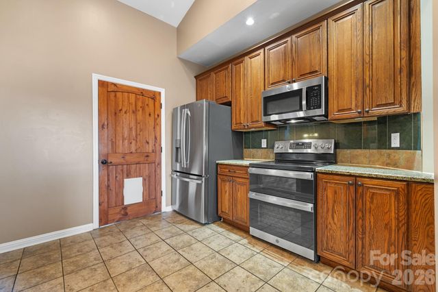 5395 Stonegate Farm Drive, Granite Falls, NC 28630