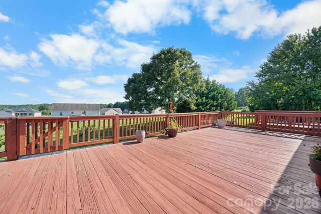 5395 Stonegate Farm Drive, Granite Falls, NC 28630