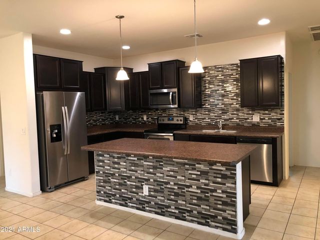 8457 N 61st Lane, Glendale, AZ 85302