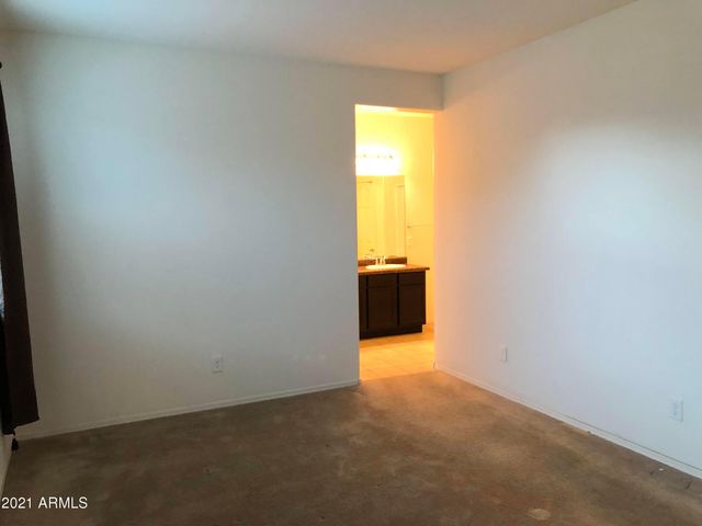 8457 N 61st Lane, Glendale, AZ 85302