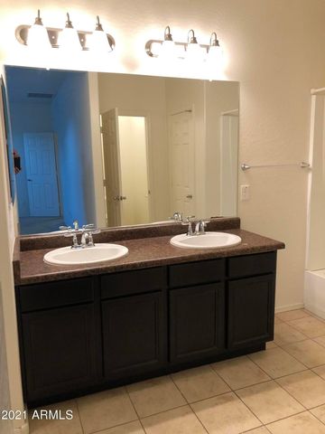 8457 N 61st Lane, Glendale, AZ 85302