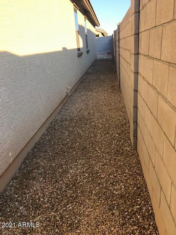 8457 N 61st Lane, Glendale, AZ 85302