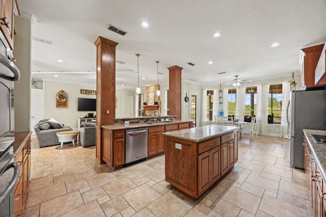 1280 Vz County Road 3815, Wills Point, TX 75169