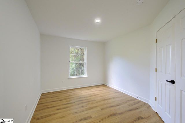 4 Judges Lane, Greer, SC 29651
