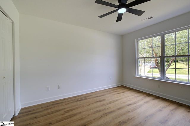 4 Judges Lane, Greer, SC 29651