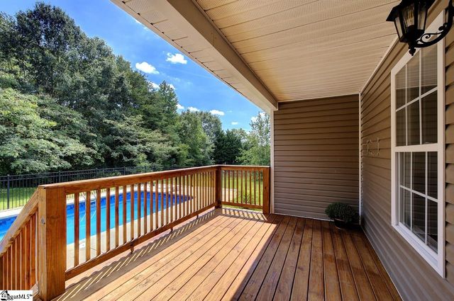4 Judges Lane, Greer, SC 29651