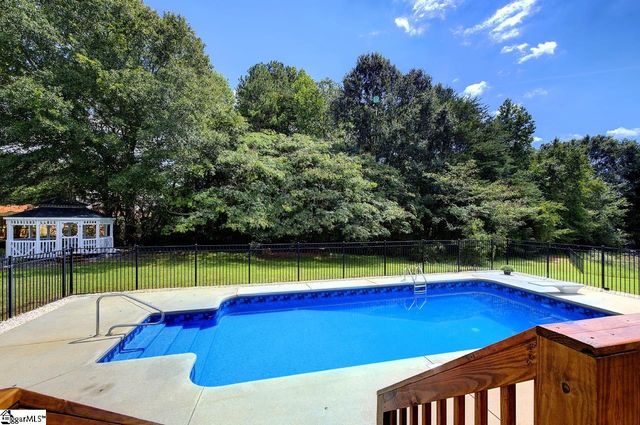 4 Judges Lane, Greer, SC 29651