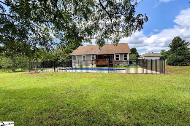 4 Judges Lane, Greer, SC 29651