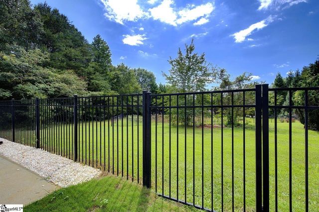 4 Judges Lane, Greer, SC 29651
