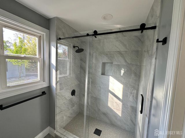 81 Cleveland Avenue, Milltown, NJ 08850