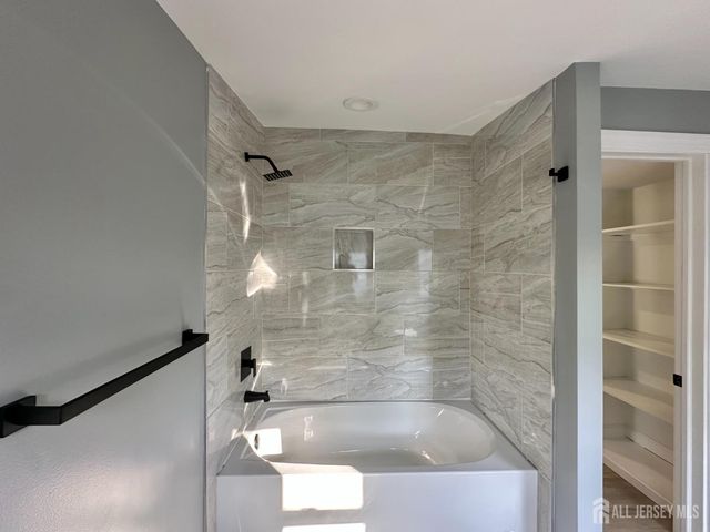 81 Cleveland Avenue, Milltown, NJ 08850