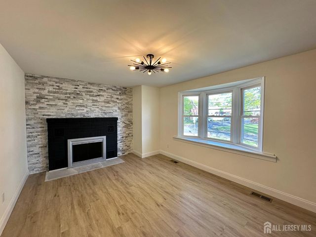 81 Cleveland Avenue, Milltown, NJ 08850