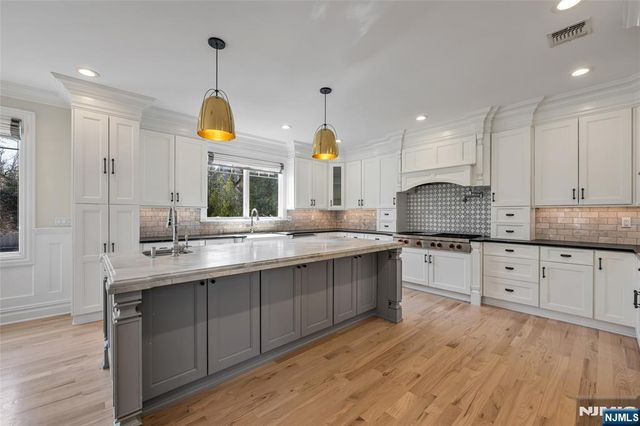 41 Sunset Road, Demarest, NJ 07627