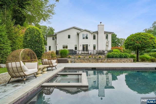 41 Sunset Road, Demarest, NJ 07627