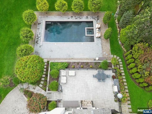 41 Sunset Road, Demarest, NJ 07627