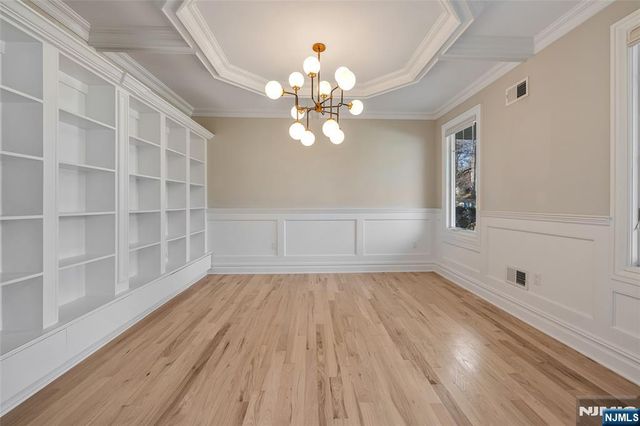 41 Sunset Road, Demarest, NJ 07627