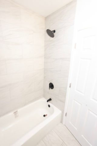 8739 S Colfax Avenue 1, Chicago, IL 60617