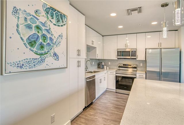 1709 N TAMIAMI TRAIL 221, Sarasota, FL 34234